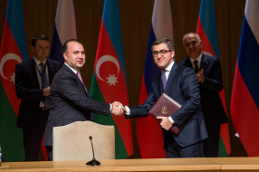 На полях девятого Российско-Азербайджанского межрегионального форума в Баку Российско-Азербайджанский деловой подписал соглашения о сотрудничестве