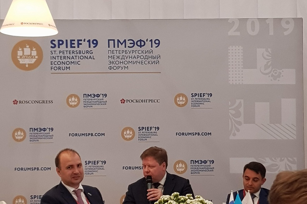На ПМЭФ-2019 прошел Российско-Азербайджанский бизнес-диалог 